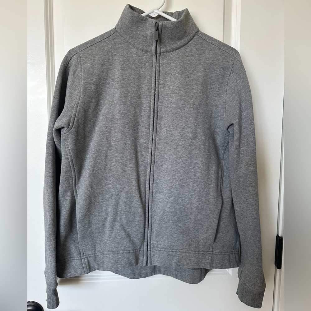 Lululemon zip up sweatshirt. Size 8